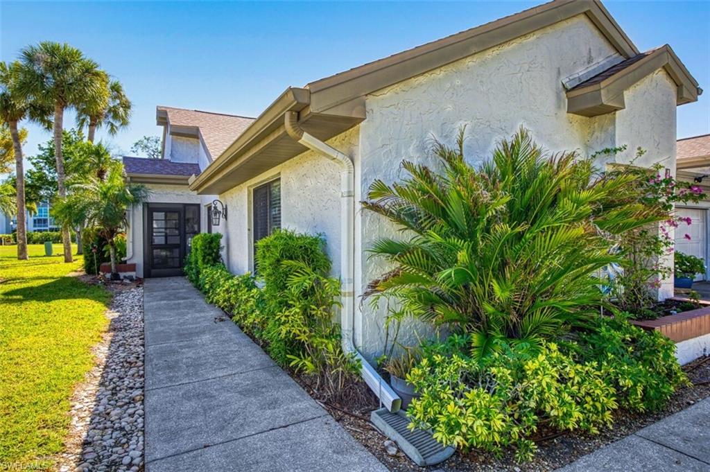 SEVEN LAKES - Residential