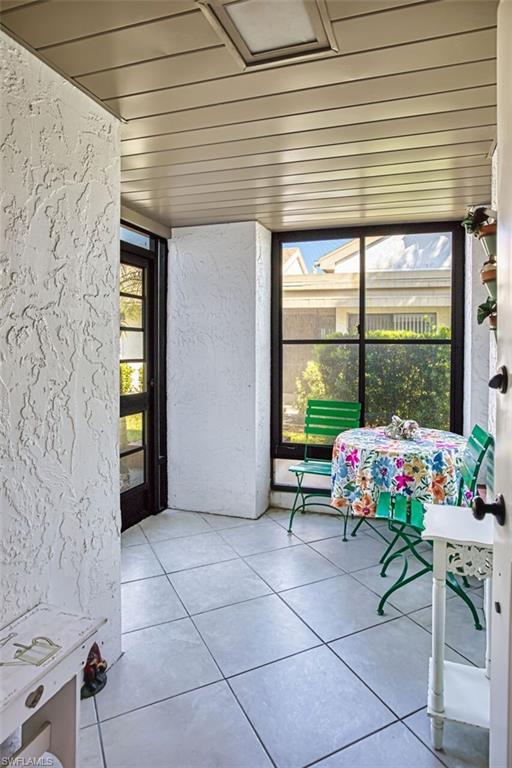 SEVEN LAKES - Residential