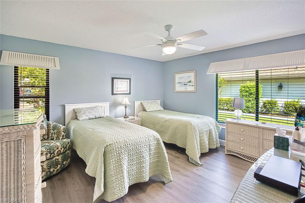 SEVEN LAKES - Residential