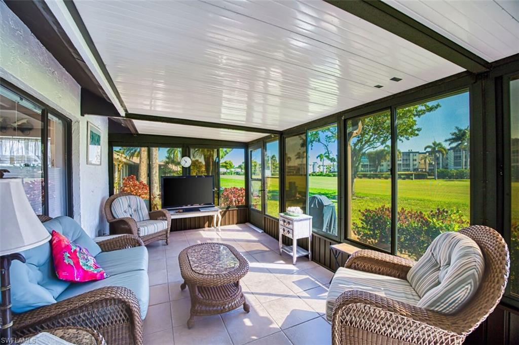 SEVEN LAKES - Residential