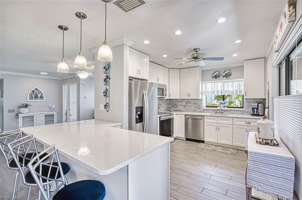 SEVEN LAKES - Residential