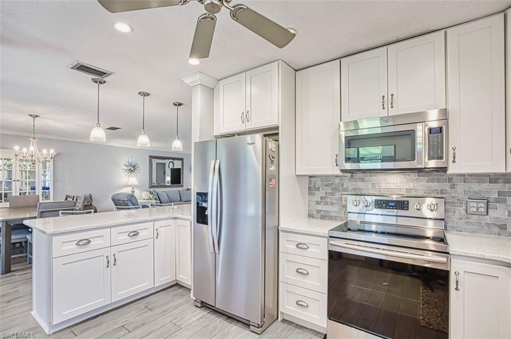 SEVEN LAKES - Residential