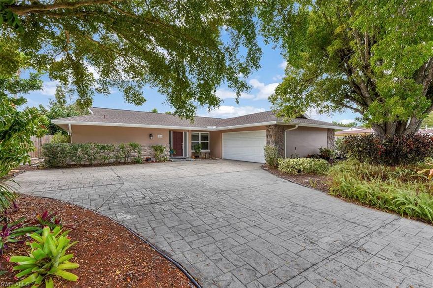 Live in a highly desired Old Fort Myers neighborhood! Recent updates include- roof replaced (2020), new A/C (2021), duct work checked and return reconfigured (2024), the front & rear windows have been replaced, and there are hurricane shutters for storm protection. Fantastic location, just off of the historic McGregor Blvd and only minutes from the redeveloped River District as well as the beaches that line the Gulf. This single family home offers so much more than can be seen from the road- fully fenced rear of home, second driveway w/ large gate opening (perfect for boat/rv), a 30 amp hook-up. 2 detached sheds, lots of tropical landscaping, and an open lanai w/ spa. The inside of the home offers a wonderful open feel w/ a living & family room layout, formal dining area & breakfast nook, galley designed kitchen (w/ pantry, designer cabinetry, glass tile backsplash, quartz countertops, & stainless steel appliances, split bedroom floor plan, and an attached garage w/ laundry area. MOVE-IN READY and just in the BEST location for proximity to shopping, dining ,entertainment, church/synagogue, public golf course, boat ramp, schools, parks, & historical places to visit. SWFL living in the most ideal established neighborhood w/ NO HOMEOWNER ASSOCIATION FEES!