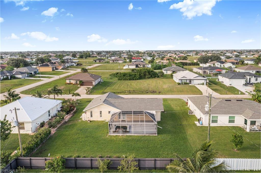 CAPE CORAL - Residential