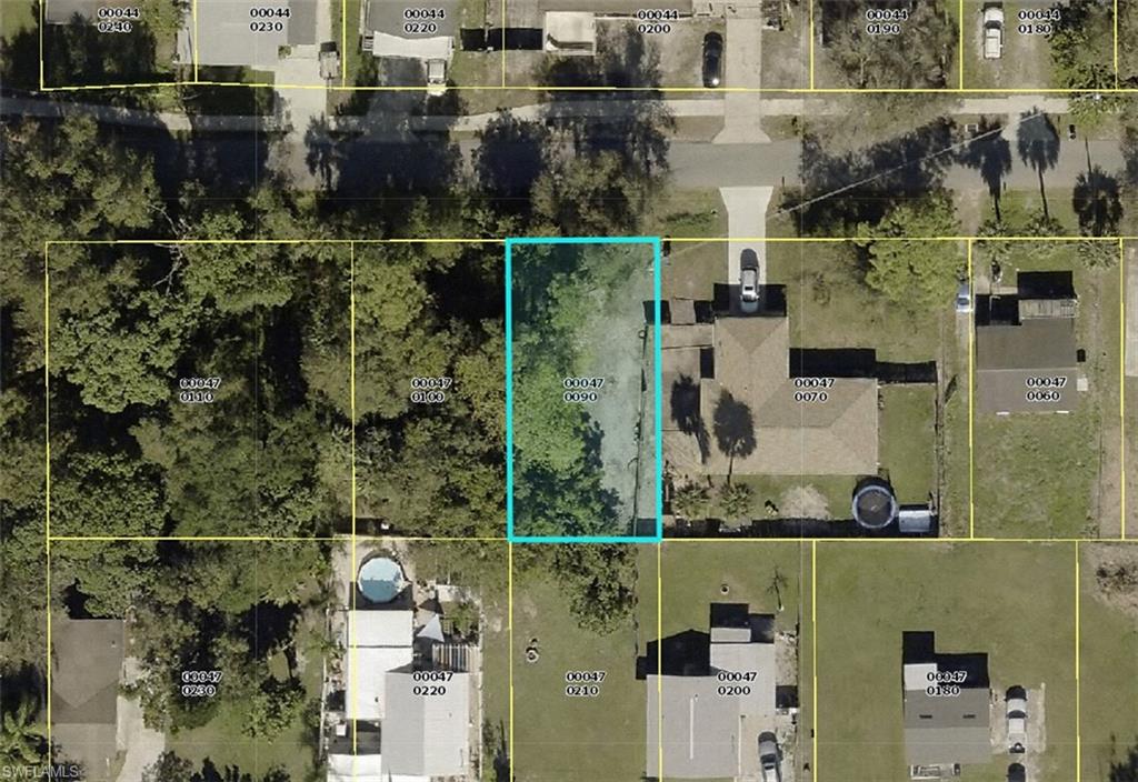 NORTH FORT MYERS - Land