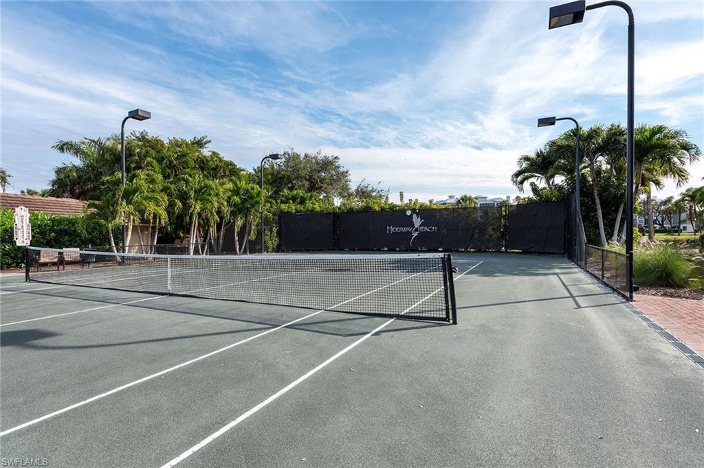 ROYAL MARCO POINT - Residential