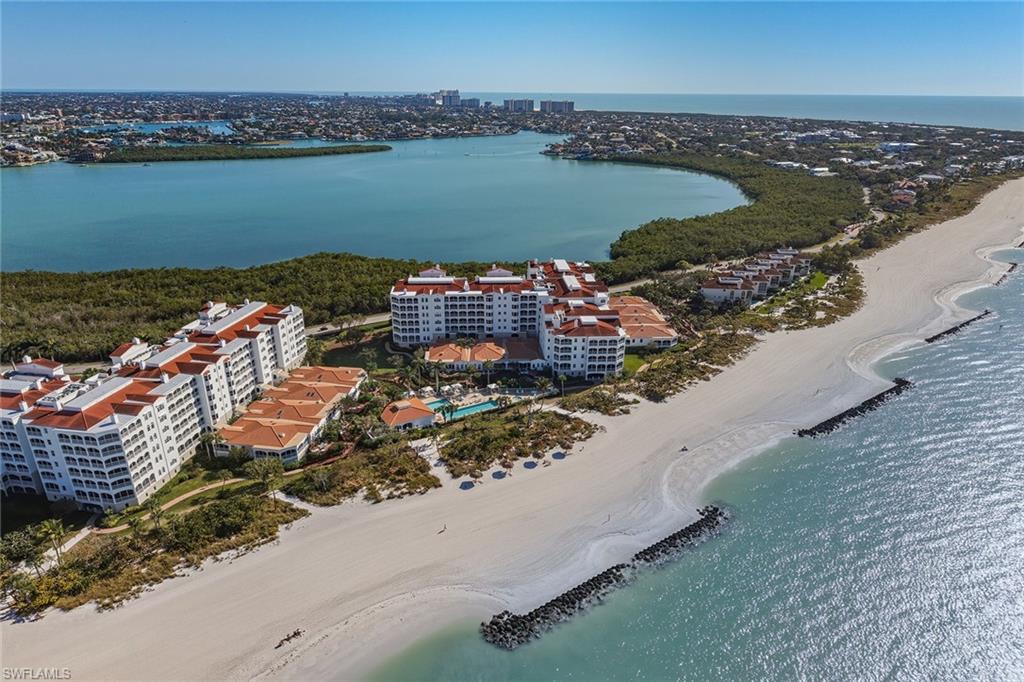 ROYAL MARCO POINT - Residential