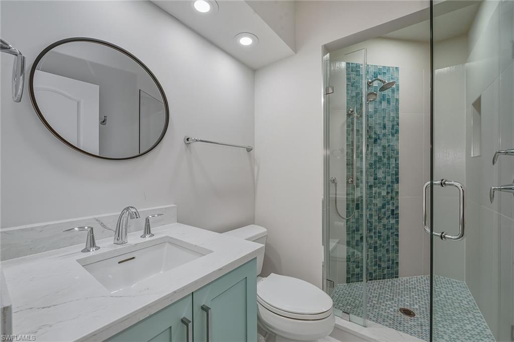 ROYAL MARCO POINT - Residential