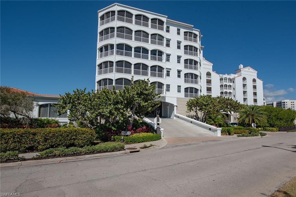 ROYAL MARCO POINT - Residential