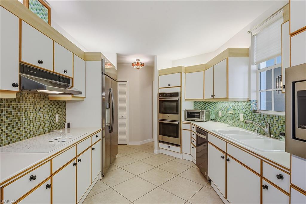 ROYAL MARCO POINT - Residential