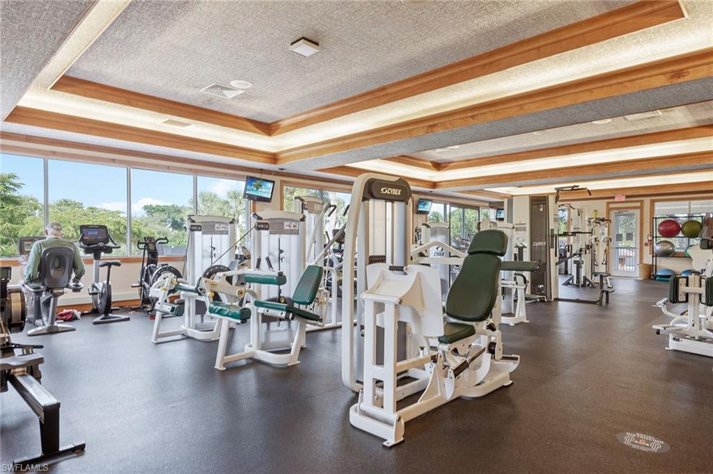 ROYAL MARCO POINT - Residential