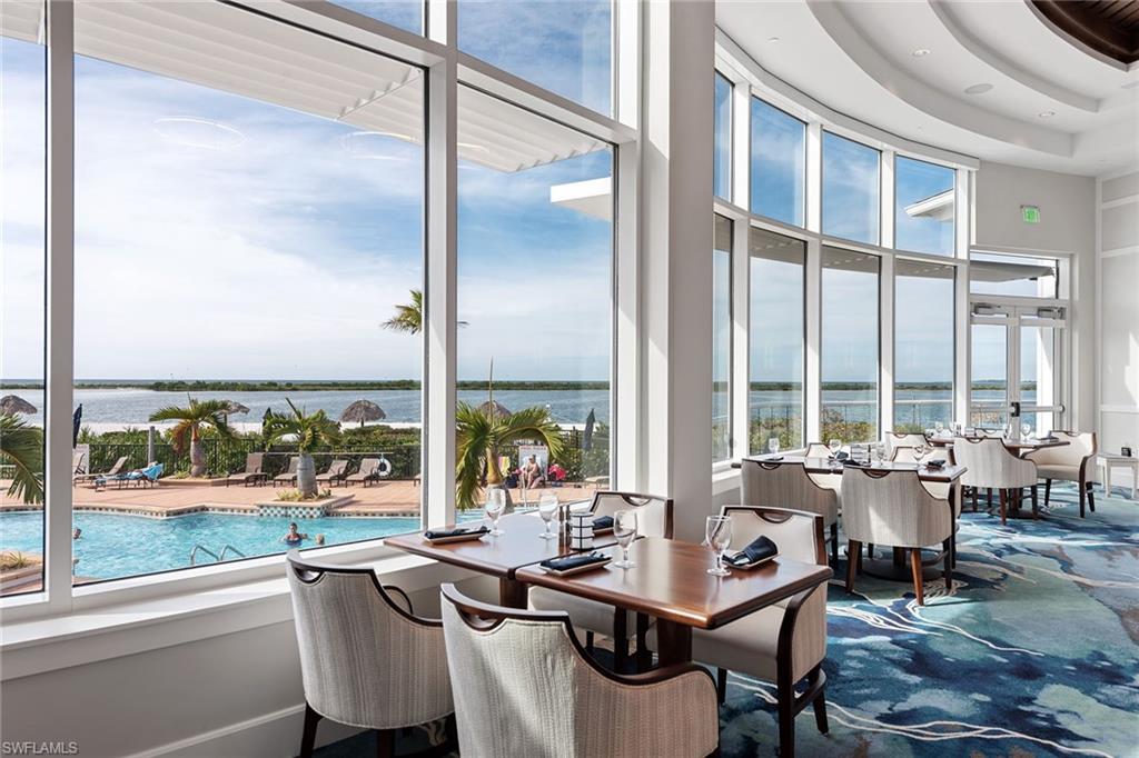 ROYAL MARCO POINT - Residential