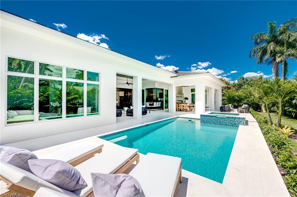 PARK SHORE - Residential