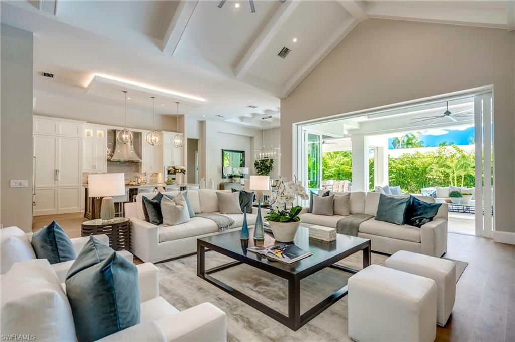 PARK SHORE - Residential