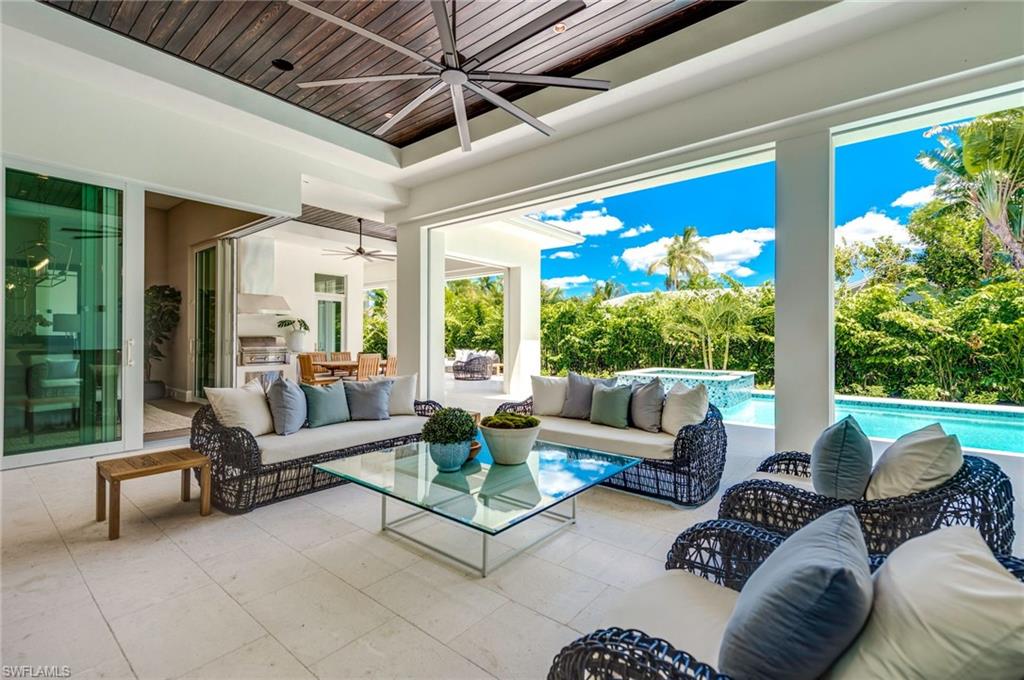 PARK SHORE - Residential