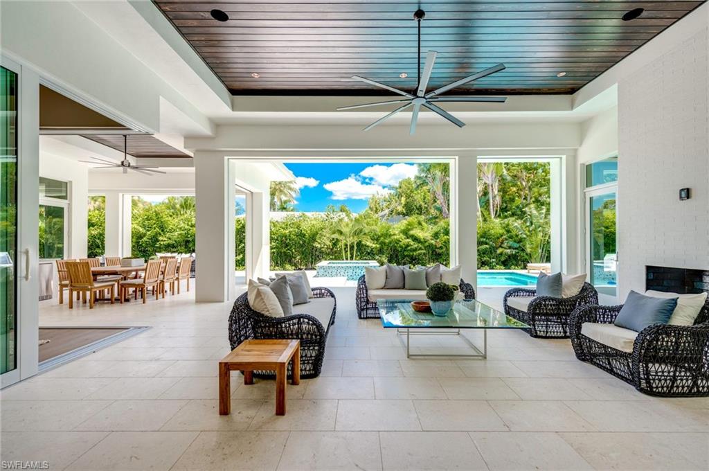 PARK SHORE - Residential