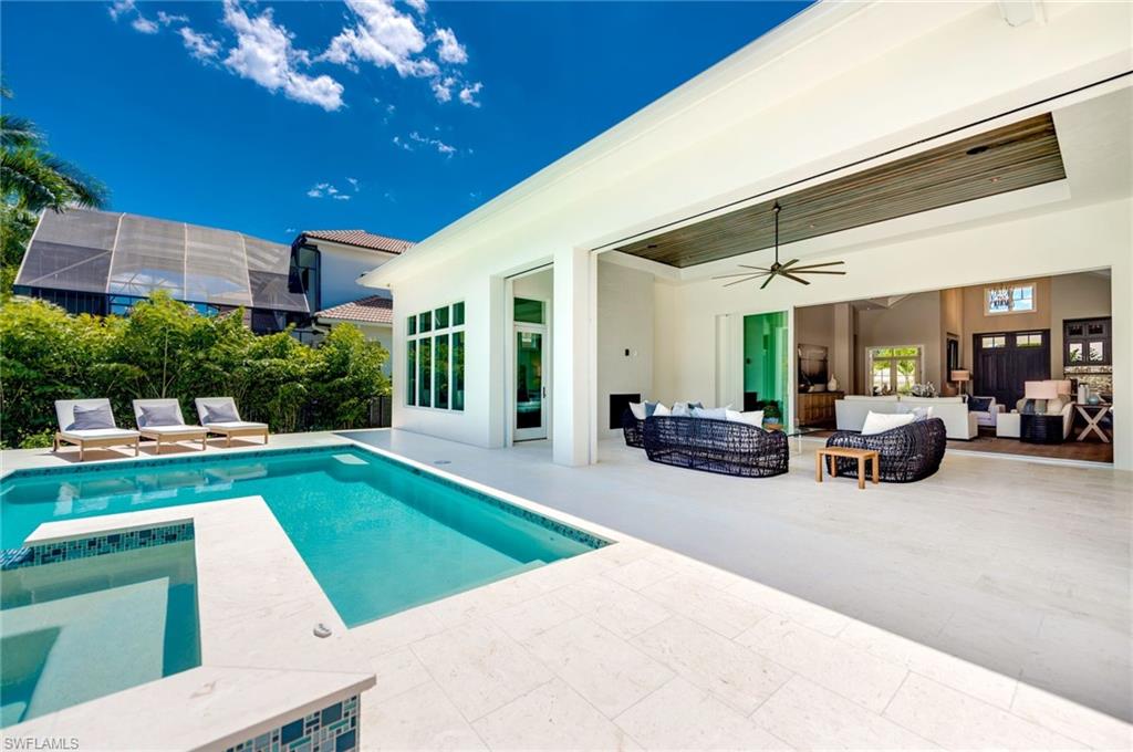 PARK SHORE - Residential