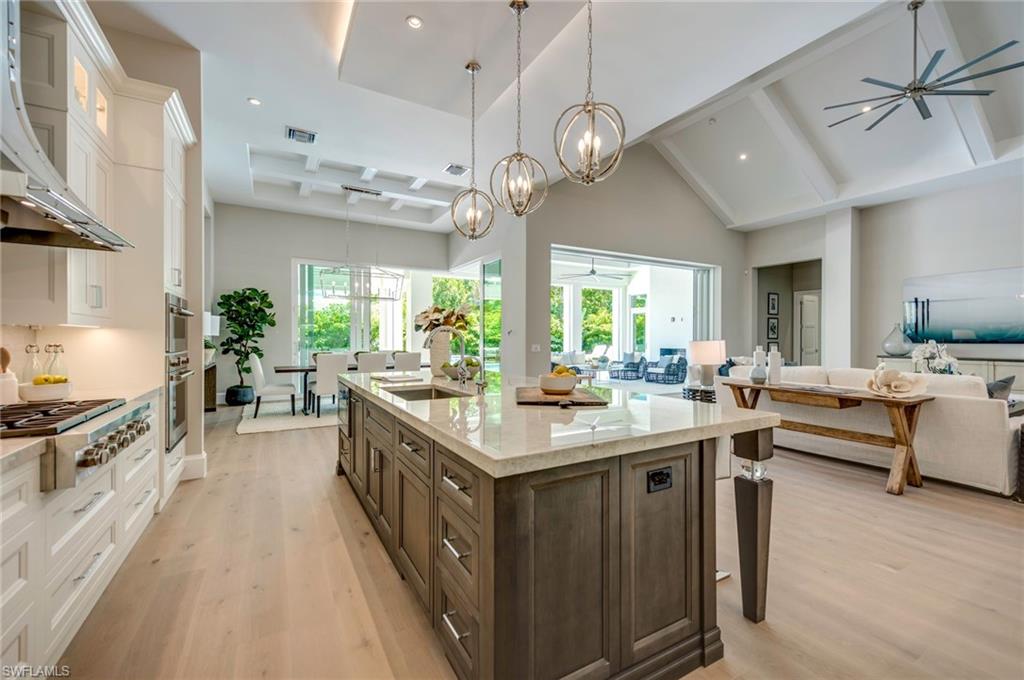 PARK SHORE - Residential