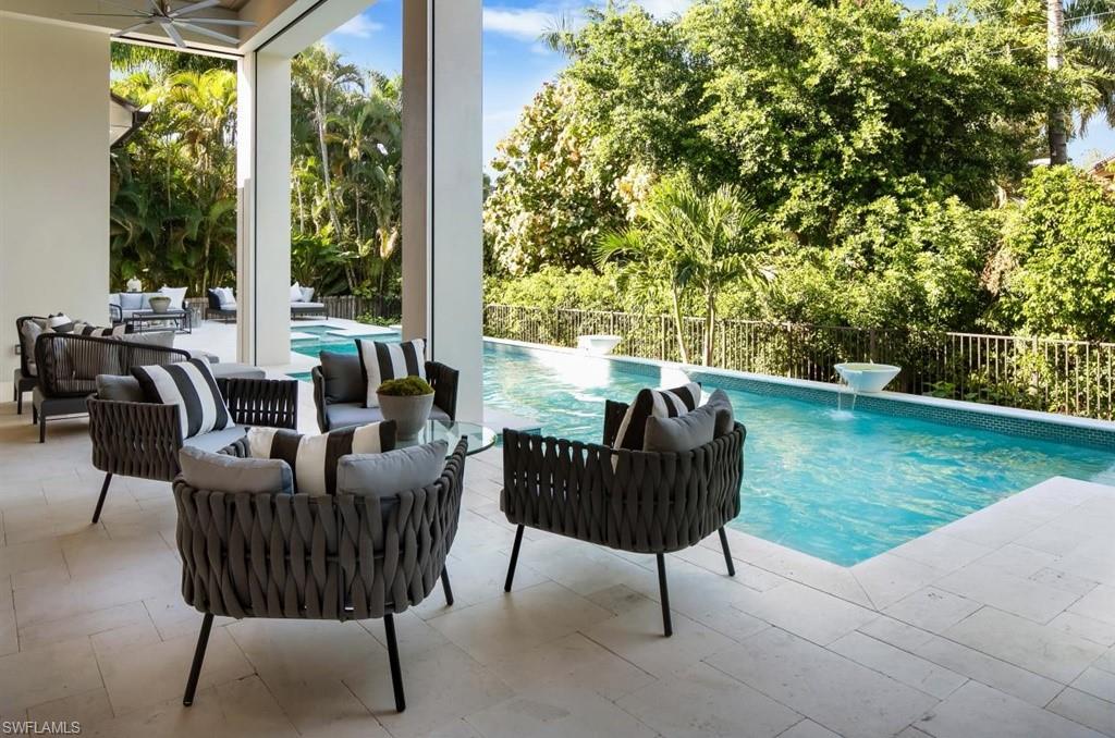 MOORINGS - Residential