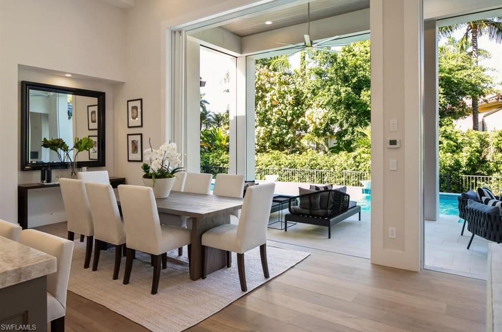 MOORINGS - Residential