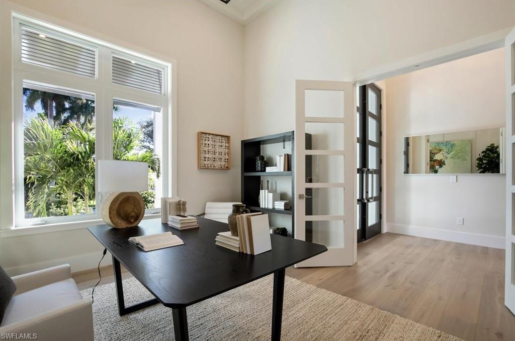 MOORINGS - Residential