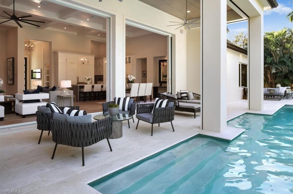 MOORINGS - Residential