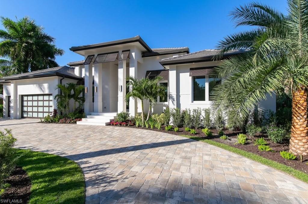 MOORINGS - Residential