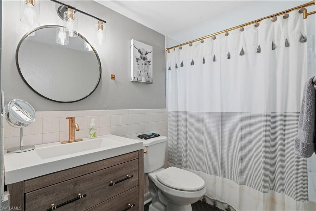 VILLA CAPRI CONDOMINIUM - Residential