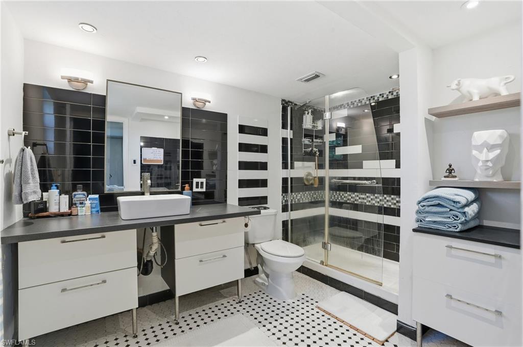 VILLA CAPRI CONDOMINIUM - Residential