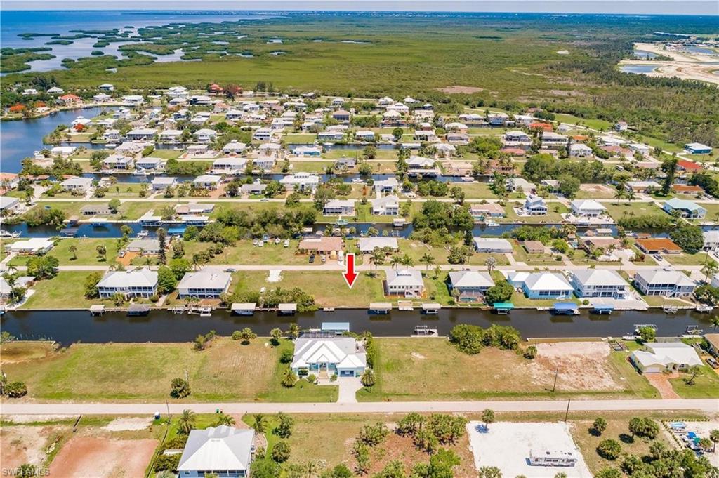 PIRATE HARBOR - Land