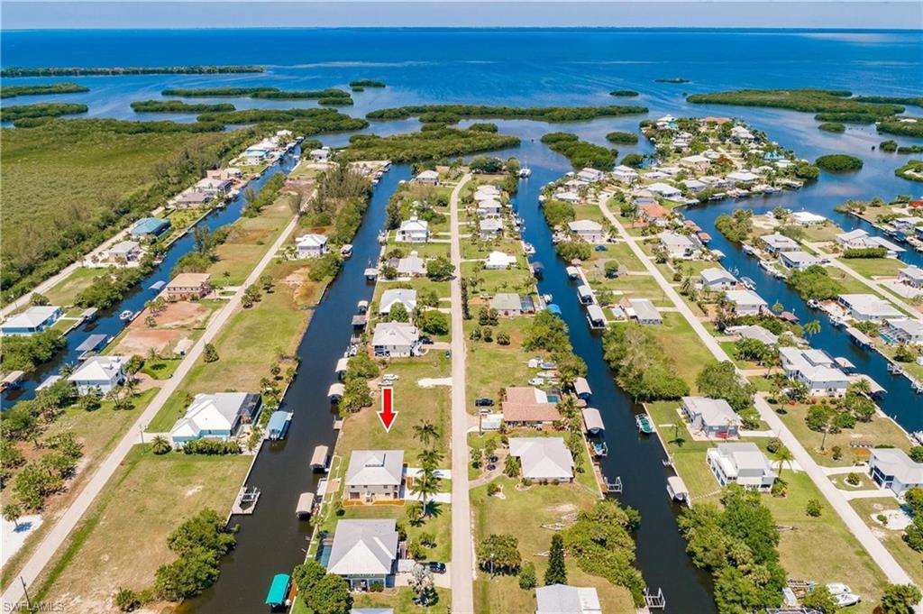 PIRATE HARBOR - Land