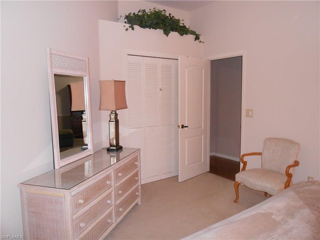 VILLAS AT OLDE HICKORY - Residential