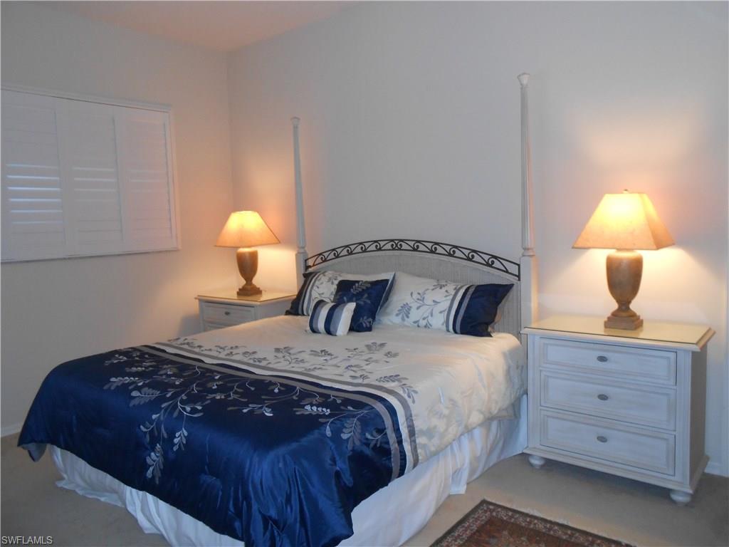 VILLAS AT OLDE HICKORY - Residential