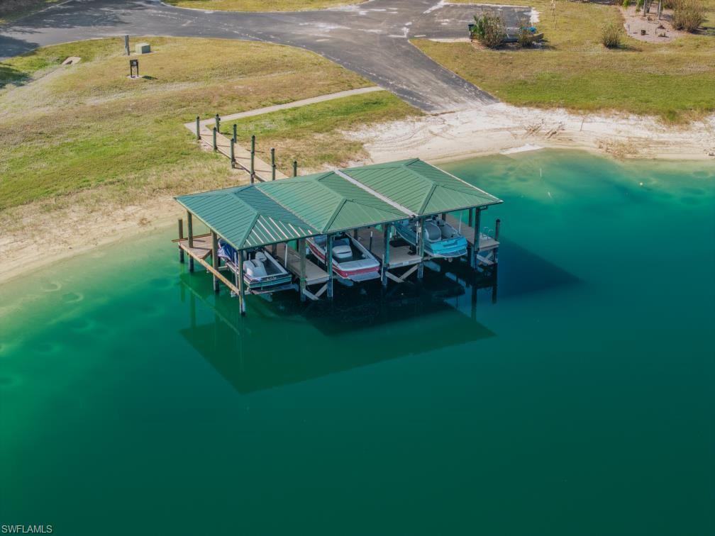 ULTIMATE SKI LAKE - Land