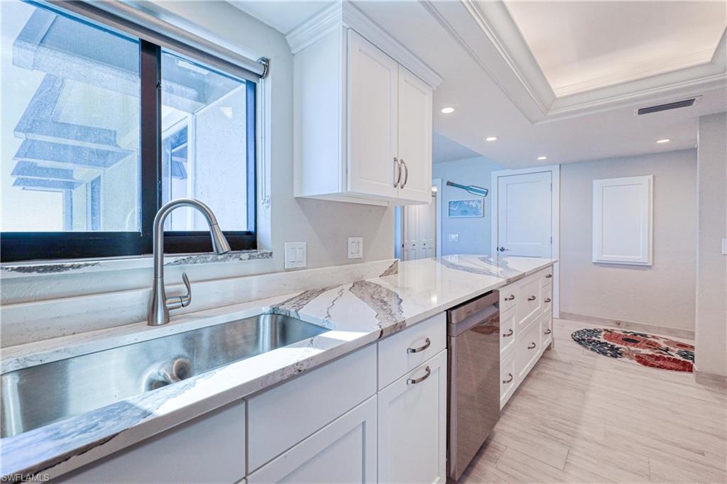 CAPER BEACH CLUB - Residential