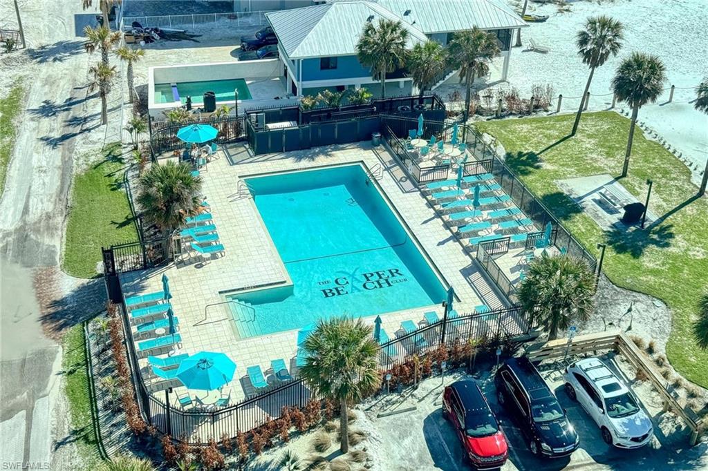 CAPER BEACH CLUB - Residential