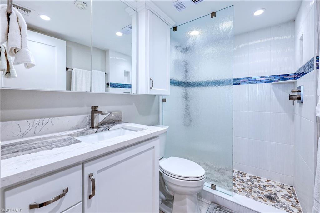 CAPER BEACH CLUB - Residential