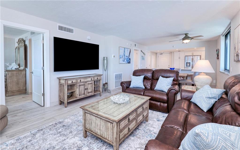 CAPER BEACH CLUB - Residential