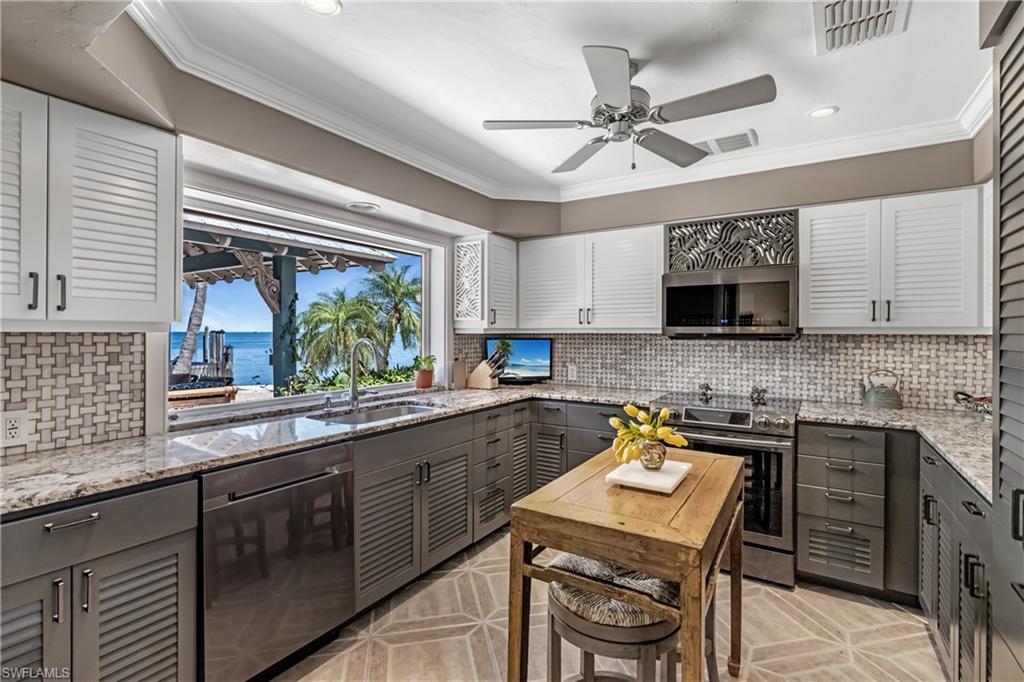 LANES F A BAYVIEW SUBD - Residential