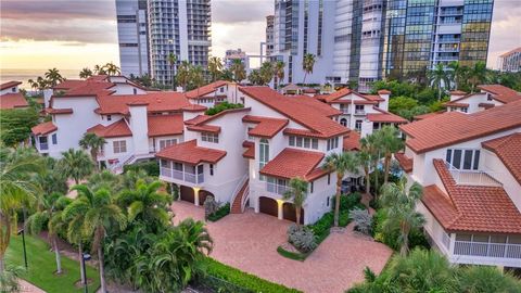 A home in NAPLES