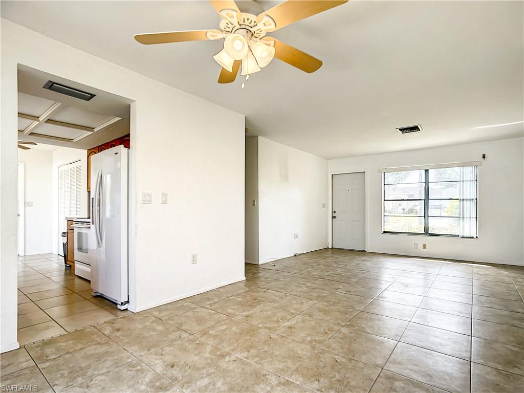 SAN CARLOS PARK - Residential