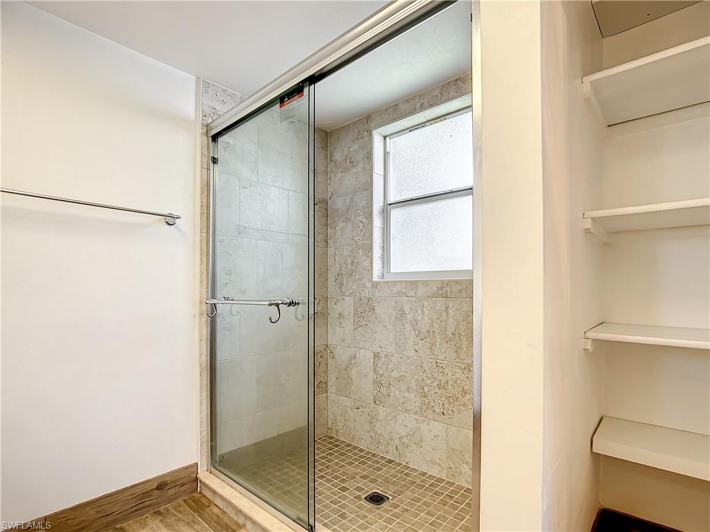 SAN CARLOS PARK - Residential