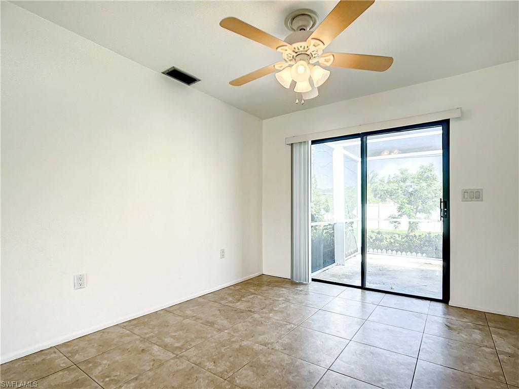 SAN CARLOS PARK - Residential