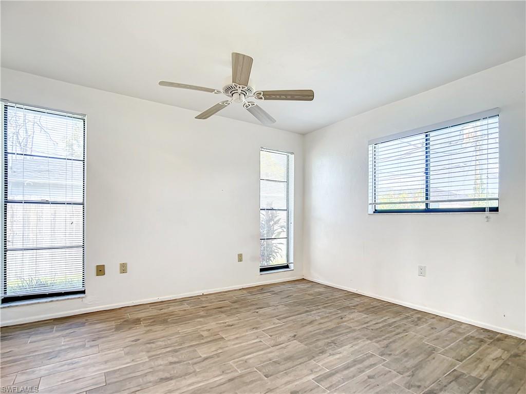 SAN CARLOS PARK - Residential