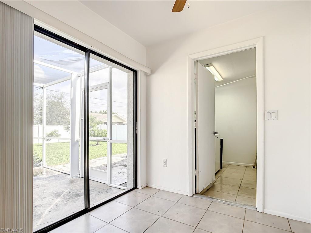 SAN CARLOS PARK - Residential