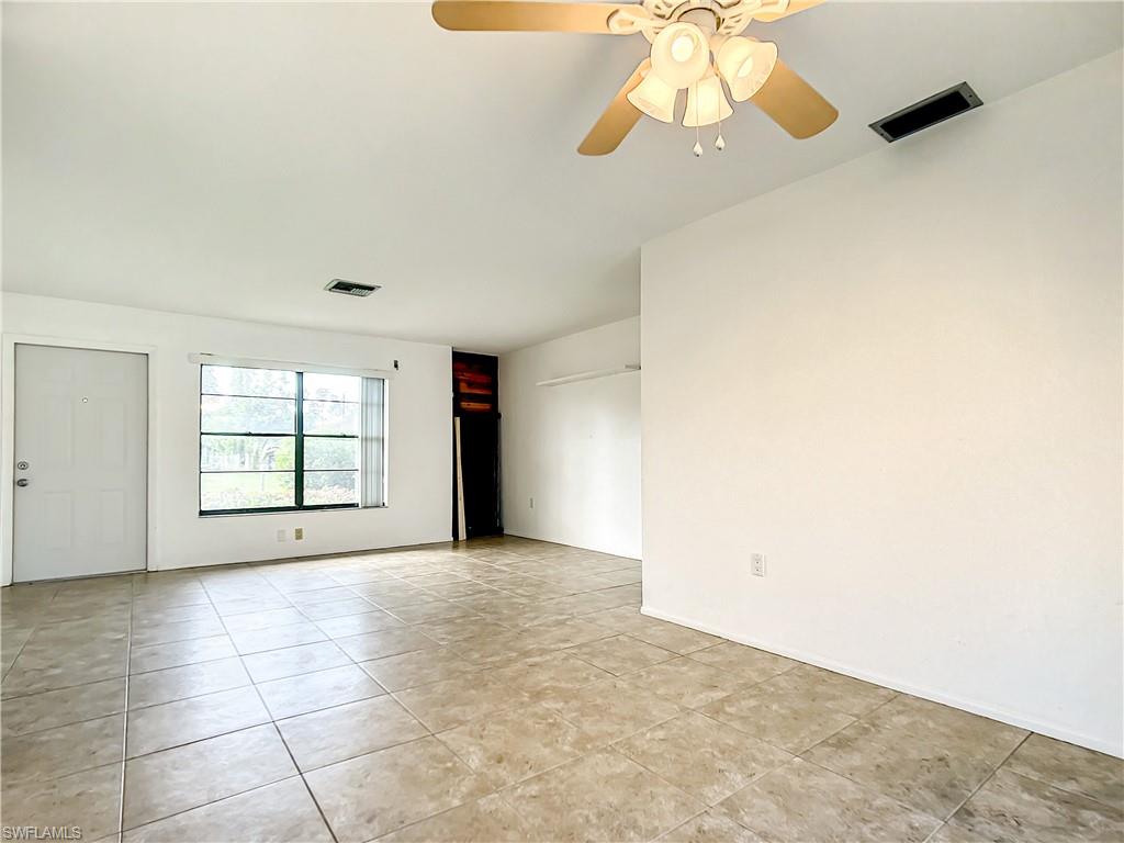 SAN CARLOS PARK - Residential