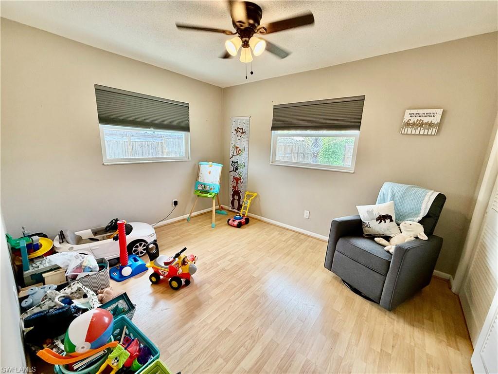 WILLOW LAKE SOUTH - Residential