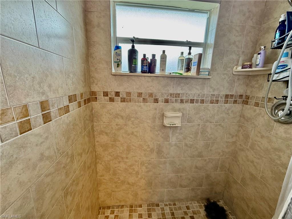 WILLOW LAKE SOUTH - Residential