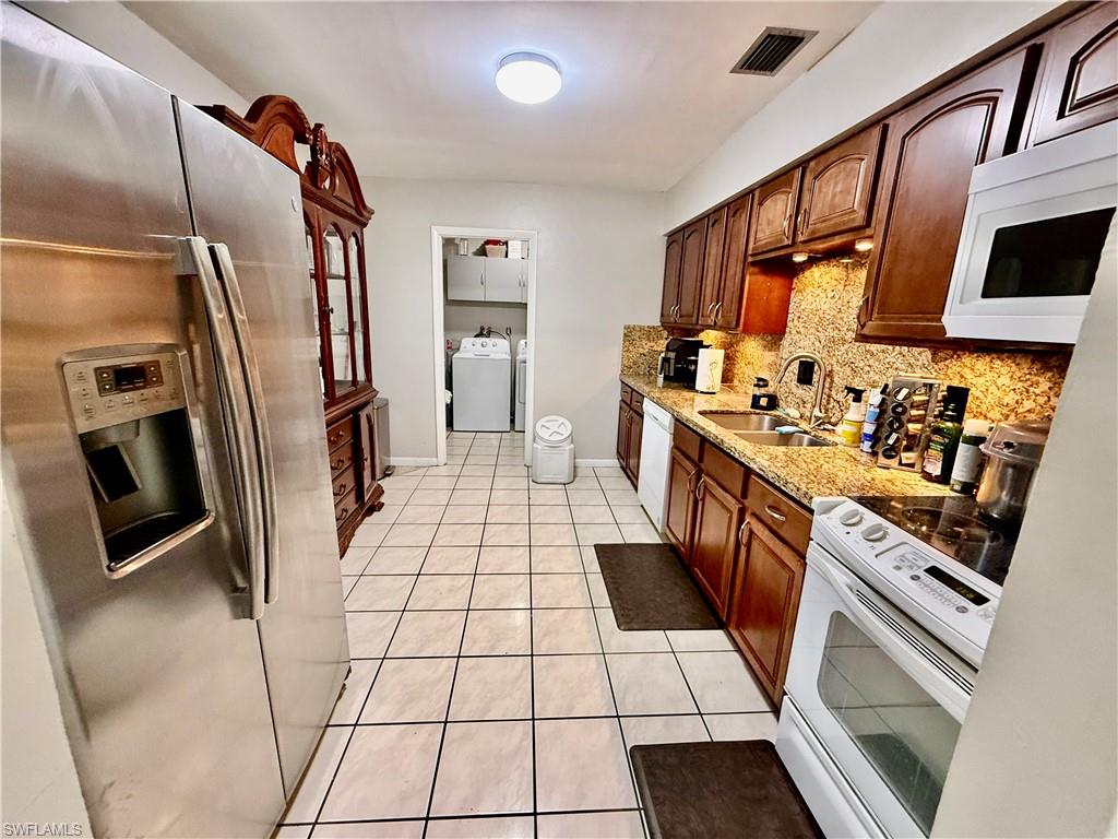 WILLOW LAKE SOUTH - Residential