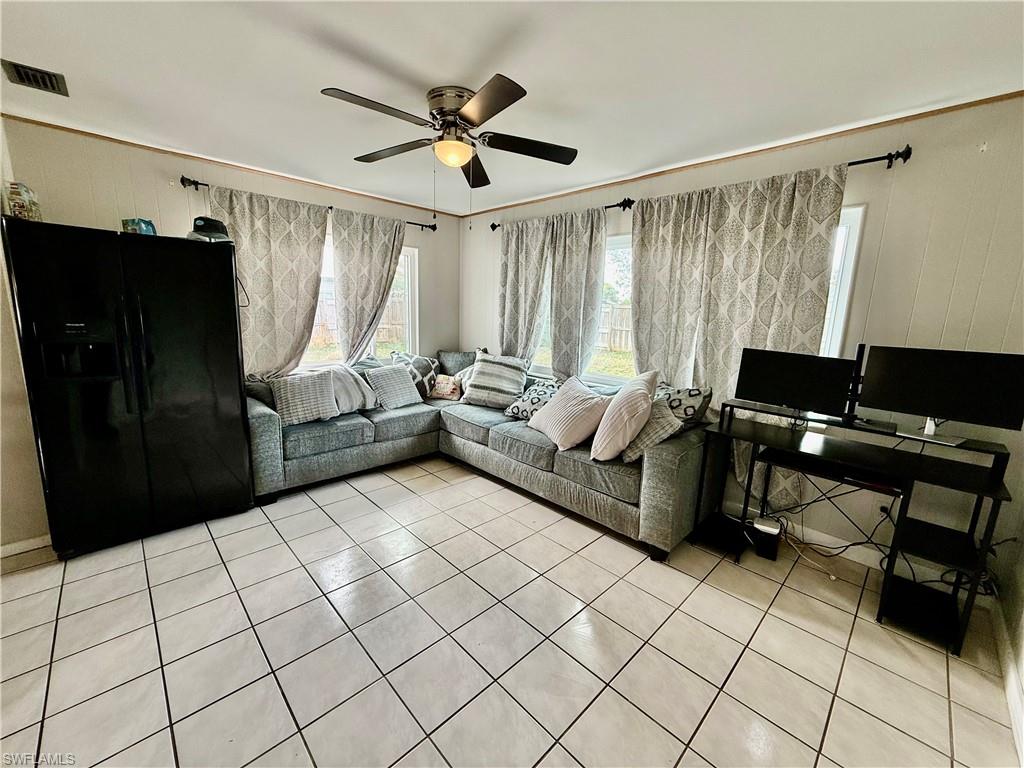 WILLOW LAKE SOUTH - Residential